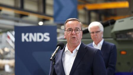 Pistorius hält an Plänen für Bundesbeteiligung bei KNDS fest