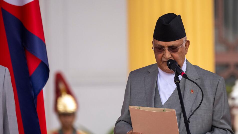 Vereidigung des neuen Premierministers in Nepal