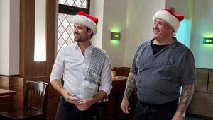 "Unter uns": Paco (l.) freut sich mit Roger, dass seine Aktion erste Erfolge zeigt.