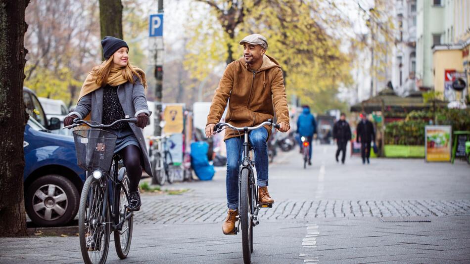 nebeneinander Fahrradfahren