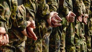 Soldaten der Bundeswehr bei einer Parade
