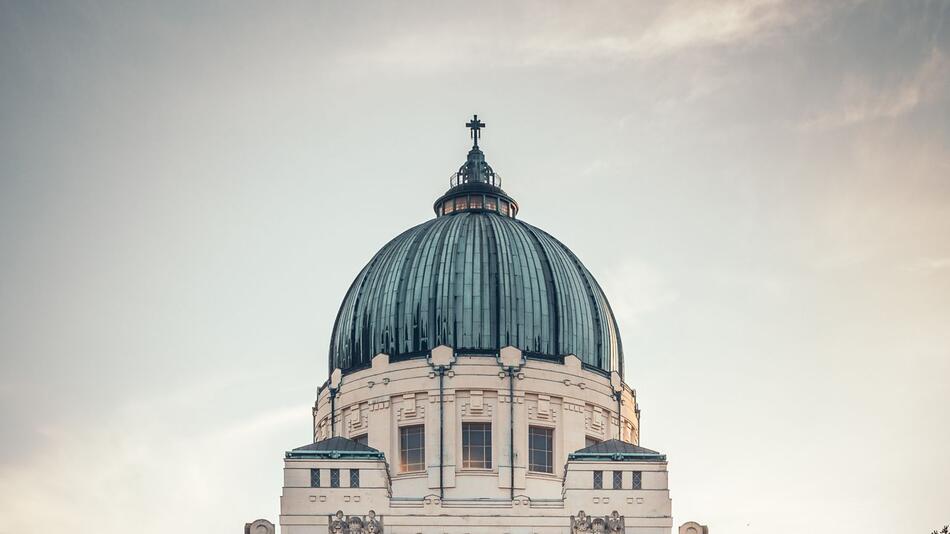 Kirche zum heiligen Borromäus auf dem Zentralfriedhof in Wien