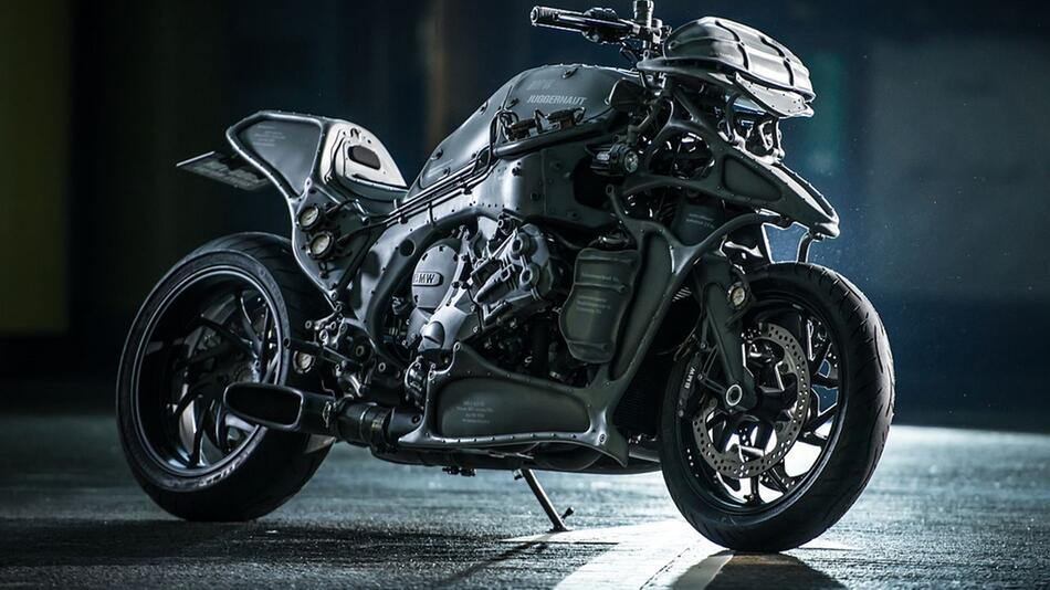 BMW K 1600 GTL "Juggernaut"