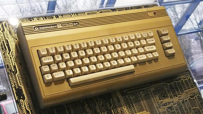 Vergoldeter Commodore 64