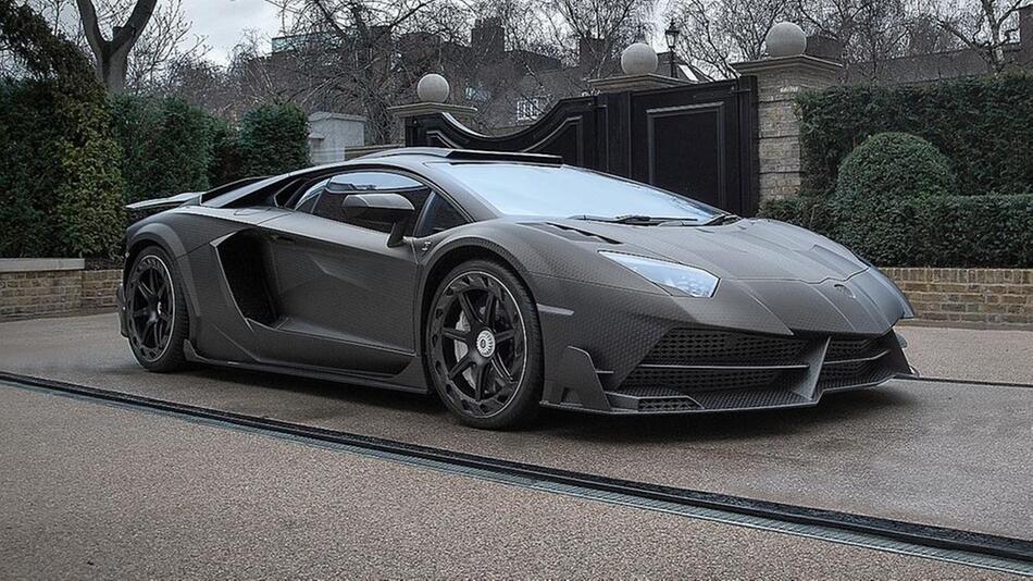 Lamborghini Aventador von Mansory