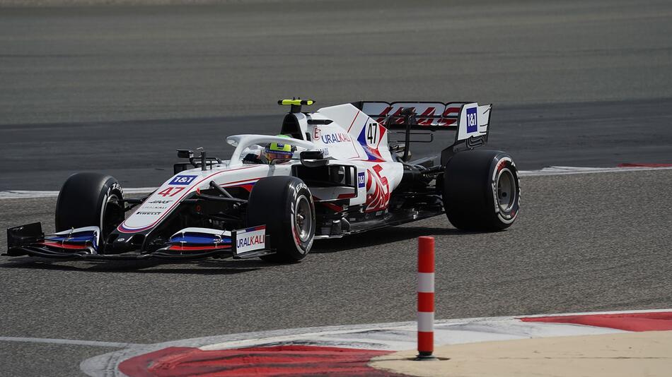 Formel 1: Auftakt der Testfahrten vor der neuen Saison