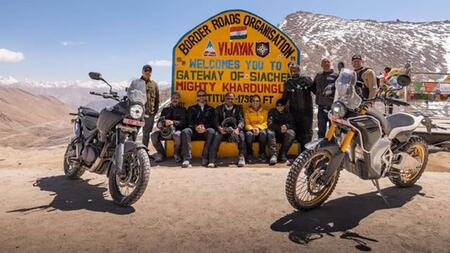 Royal Enfield Himalayan 750 und Electric HIM-E: Welche neue Himalayan-Enduro wird die Beste?
