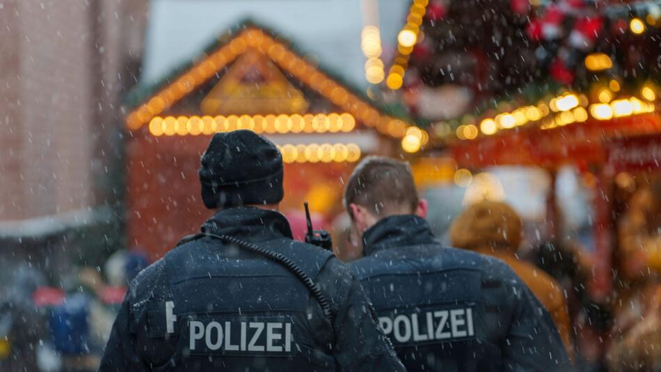 Polizeipräsenz auf Weihnachtsmarkt