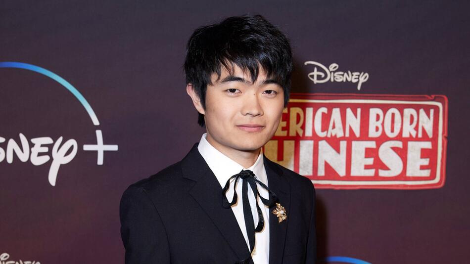 Ben Wang auf der Premiere von "American Born Chinese".