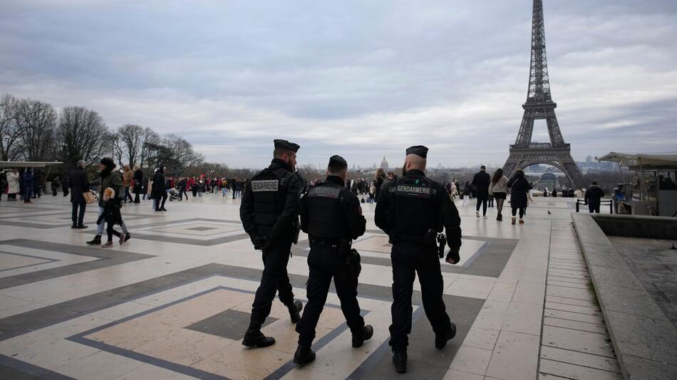 Deutscher bei mutmaßlicher Terror-Attacke in Paris getötet