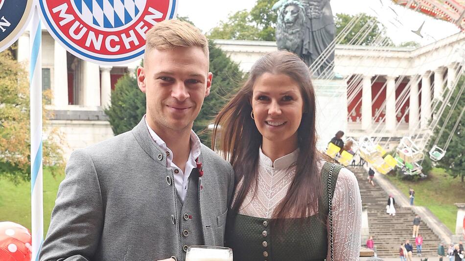 Joshua und Lina Kimmich (hier beim Oktoberfest in München) sind seit 2022 verheiratet und ...