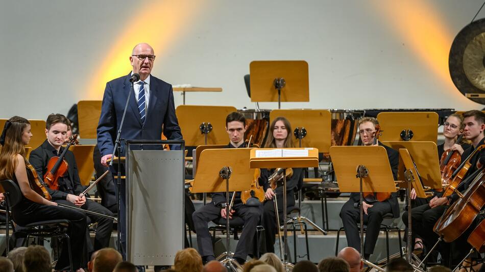 35 Jahre Mauerfall - Gedenken in Brandenburg