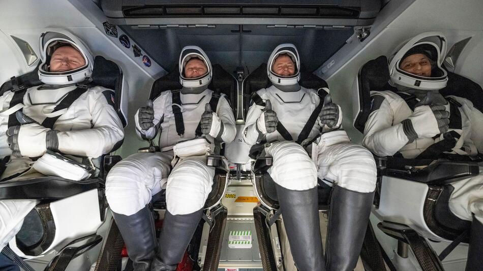 Mission zur ISS - "Crew Dragon" Rückkehr