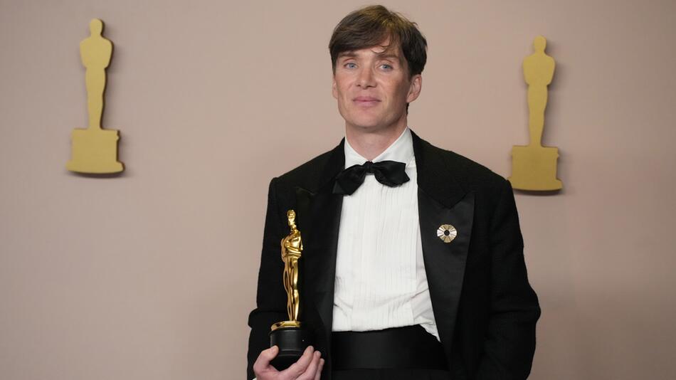 Bester Hauptdarsteller: Cillian Murphy zeigt sich bei Oscar-Verleihung mit seiner Familie