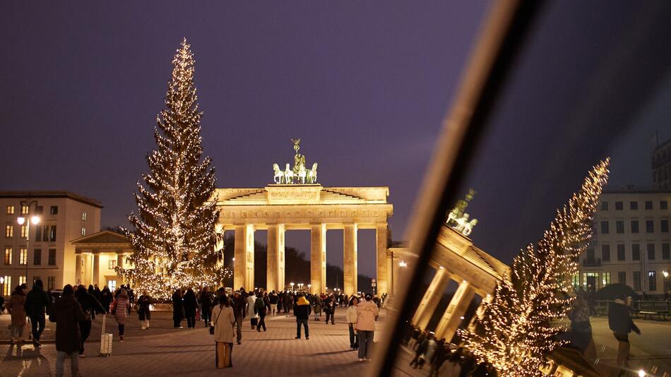 Es weihnachtet am Brandenburger Tor