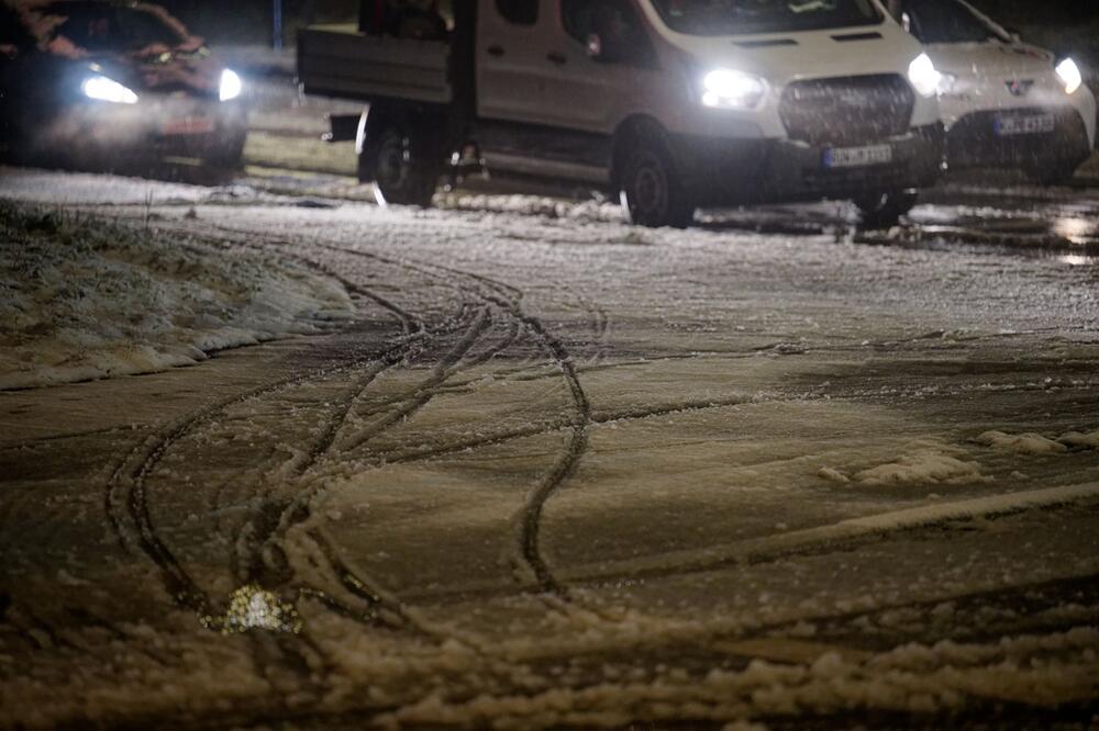 Schneefall in Nordrhein-Westfalen - Köln