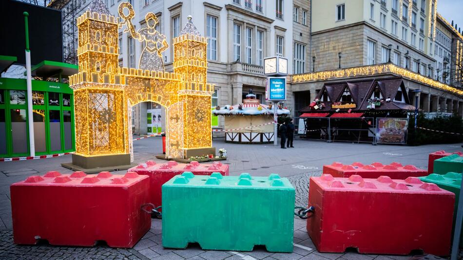 Betonblöcke auf Magdeburger Weihnachtsmarkt