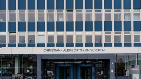 Senat wählt Michal Kucera zum neuen Uni-Präsidenten