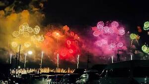 20.000 Raketen steigen auf: Gigantisches Feuerwerk erhellt Himmel über Nagaoka