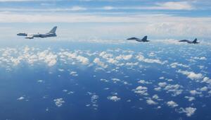 Chinesische Kampfflieger um Taiwan