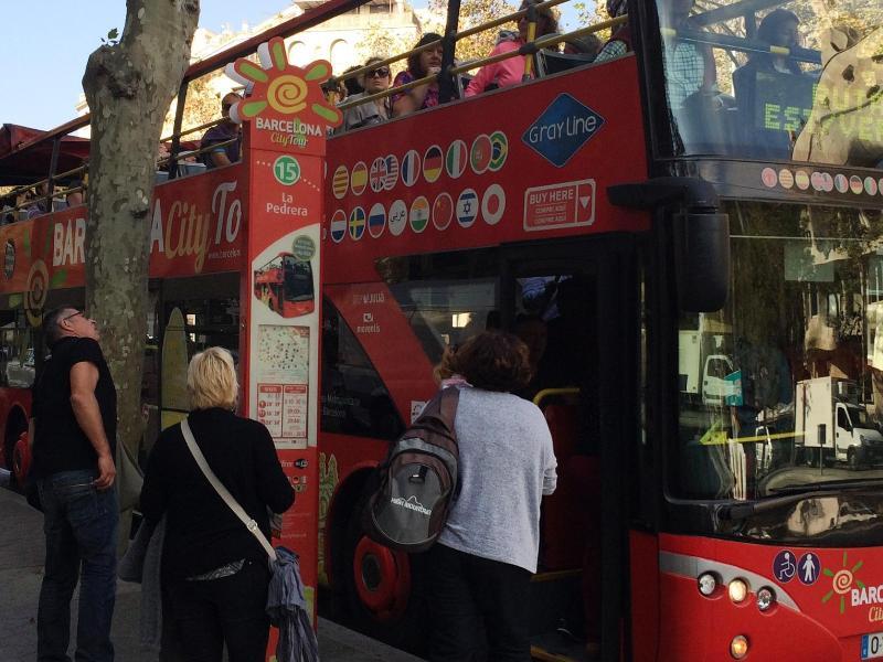 Achtung beim Buseinstieg