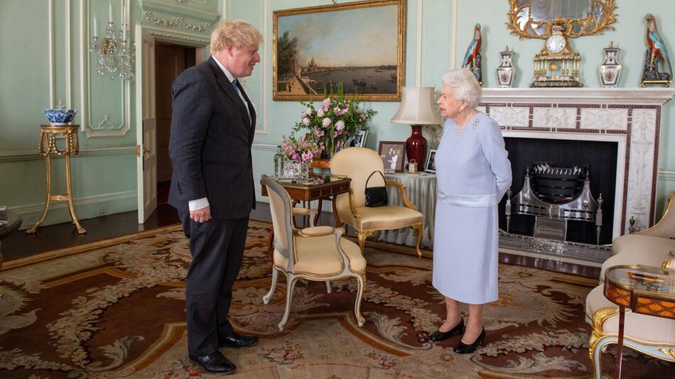 Boris Johnson will wissen, woran die Queen wirklich starb.