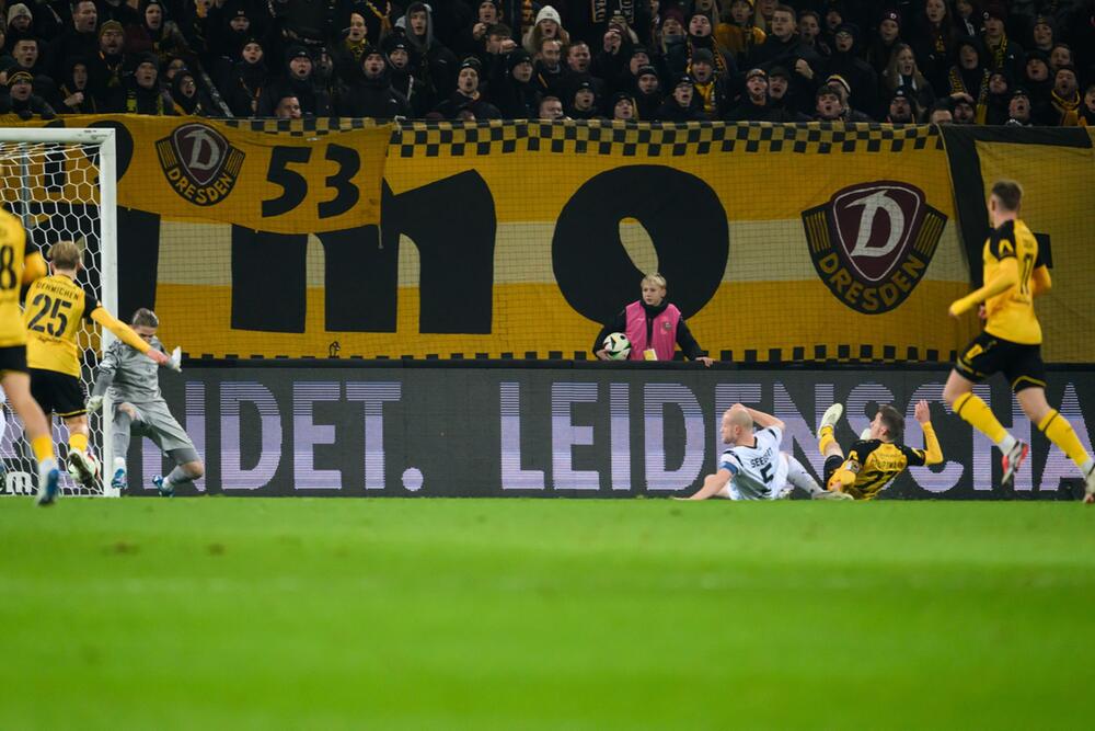 SG Dynamo Dresden - SV Waldhof Mannheim