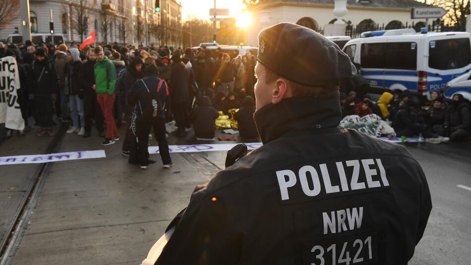 AfD-Bundesparteitag - Proteste