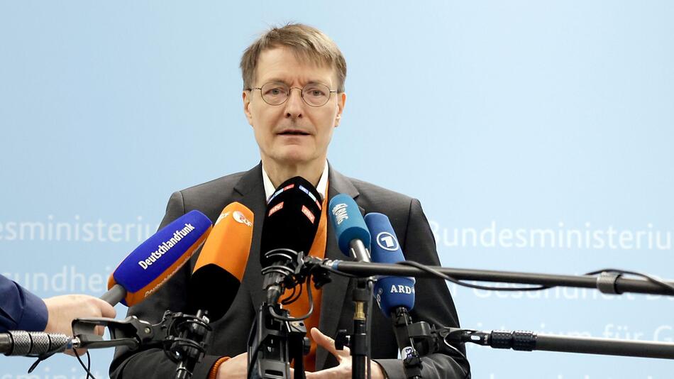 Pressekonferenz Bundesgesundheitsminister Lauterbach