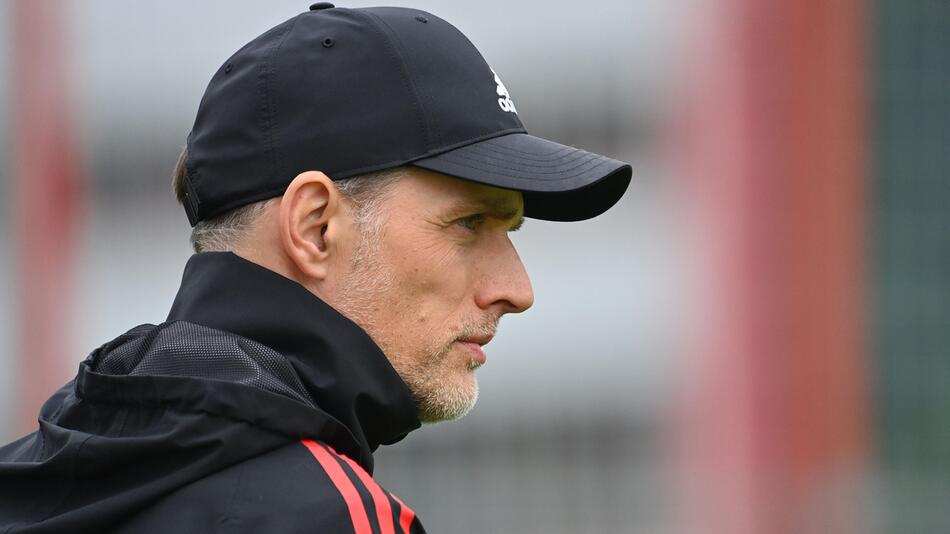 Bayern Münchens Trainer Thomas Tuchel am 16. Mai 2023 während des Trainings an der Säbener Straße