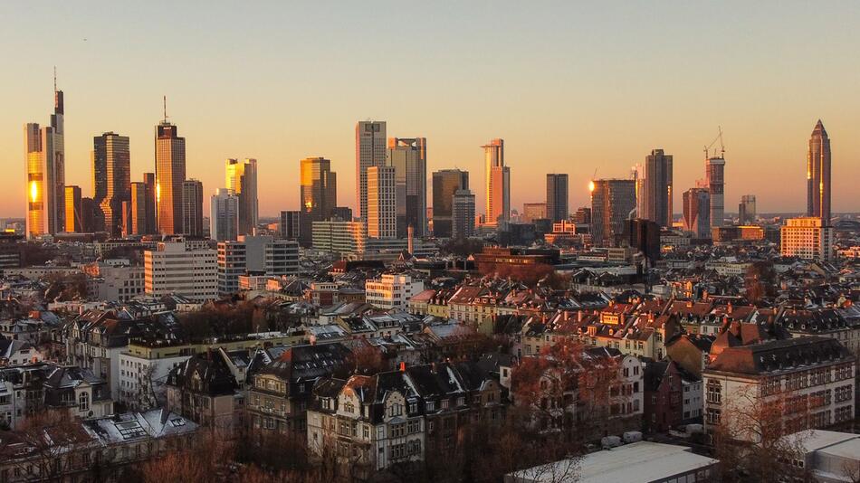 Aufgehende Sonne in Frankfurt