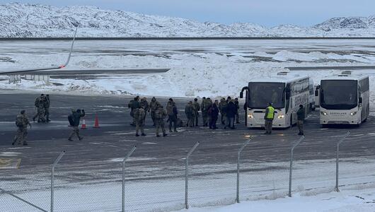 Deutsches Bundeswehr-Team kommt abends auf Grönland an