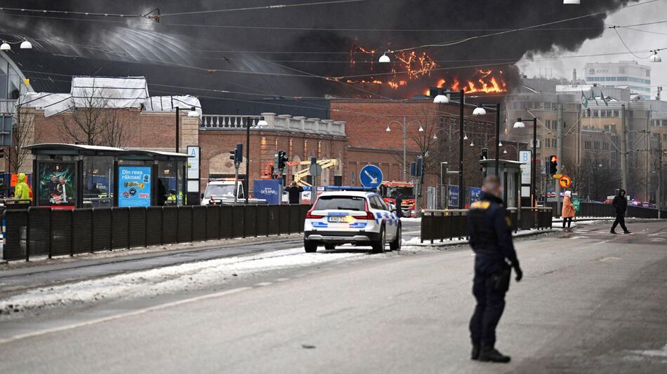 Nach Brand in schwedischem Wasserpark: Eine Leiche geborgen