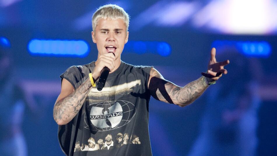 Justin Bieber brachte zuletzt 2021 ein neues Album heraus, 2022 musste er seine Tour ...