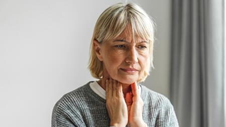 Gar nicht erkältet, aber trotzdem ständig verschleimt? Das kann dahinterstecken