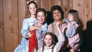 "Unsere kleine Farm" (1974, v.l.): Melissa Sue Anderson, Karen Grassle, Melissa Gilbert (u.) ...