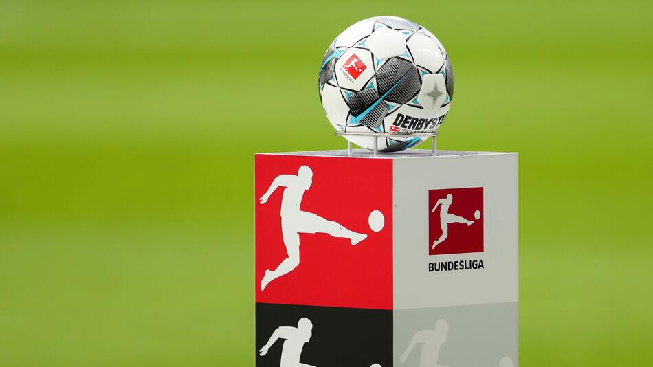Bundesliga, Ball