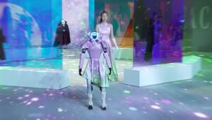 Südkorea: Roboter präsentieren Mode