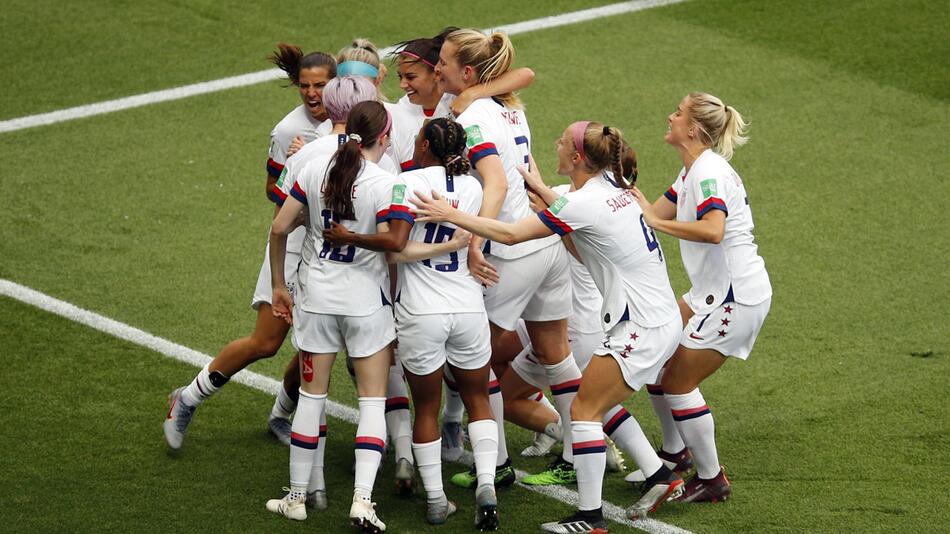 Frauenfußball-WM - Frankreich - USA