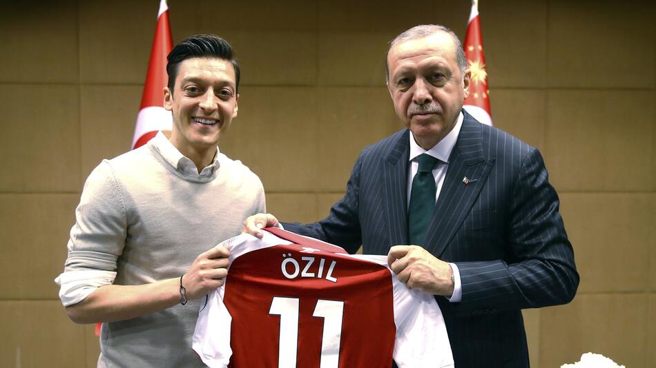 Mesut Özil, Recep Tayyip Erdogan