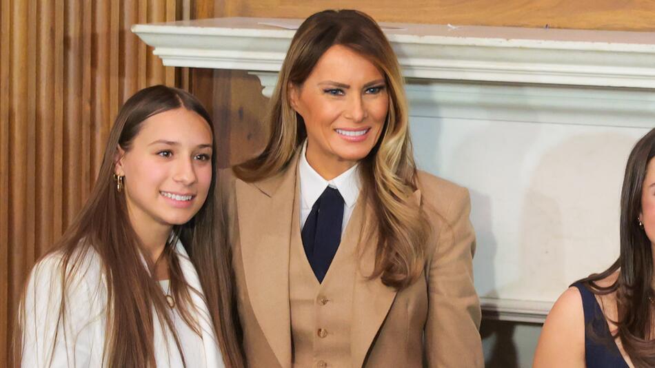 Melania Trump mit modischem Statement