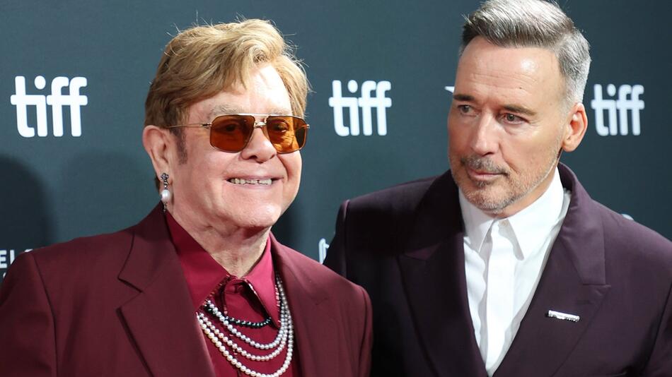 Elton John und David Furnish sind Eltern zweier Söhne.