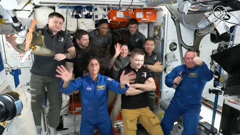 Starliner-Crew hängt seit zwei Monaten auf ISS fest: Rettung durch Rivale SpaceX?