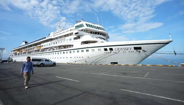 US-Kreuzfahrtschiff in Kambodscha