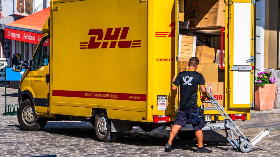 DHL