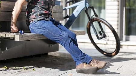 Fahrradjeans im Praxis-Test: Hier findest du die beste Jeans für Radfahrer!