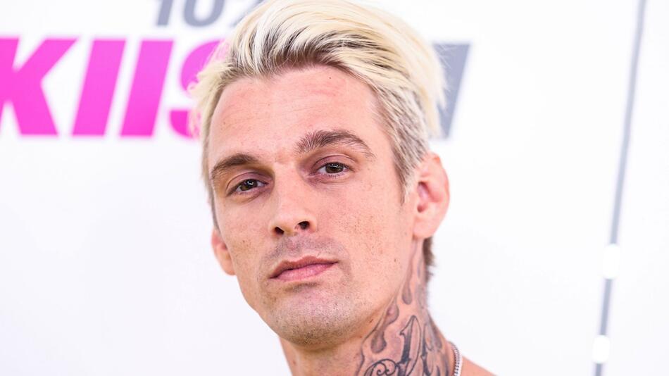 Schluss mit den Gerüchten: Der verstorbene Aaron Carter ist der Vater von Prince Carter.