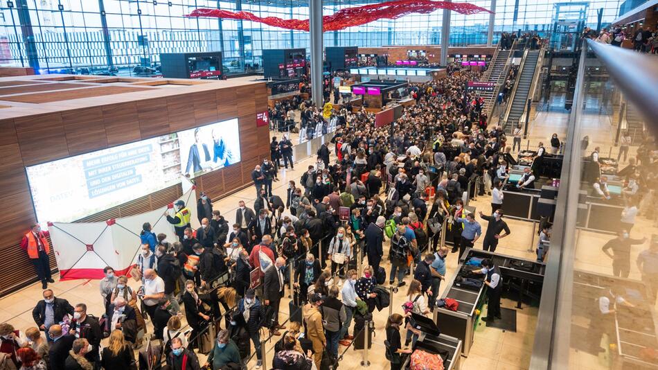 Feueralarm am Flughafen Berlin