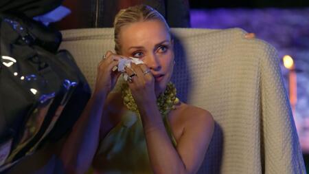 Neue Folge startet mit Triggerwarnung – sogar die Moderatorin weint