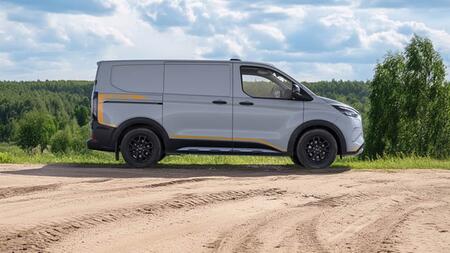 Ford Transit Custom AWD: Ford bringt Elektro-Transporter mit Allradantrieb